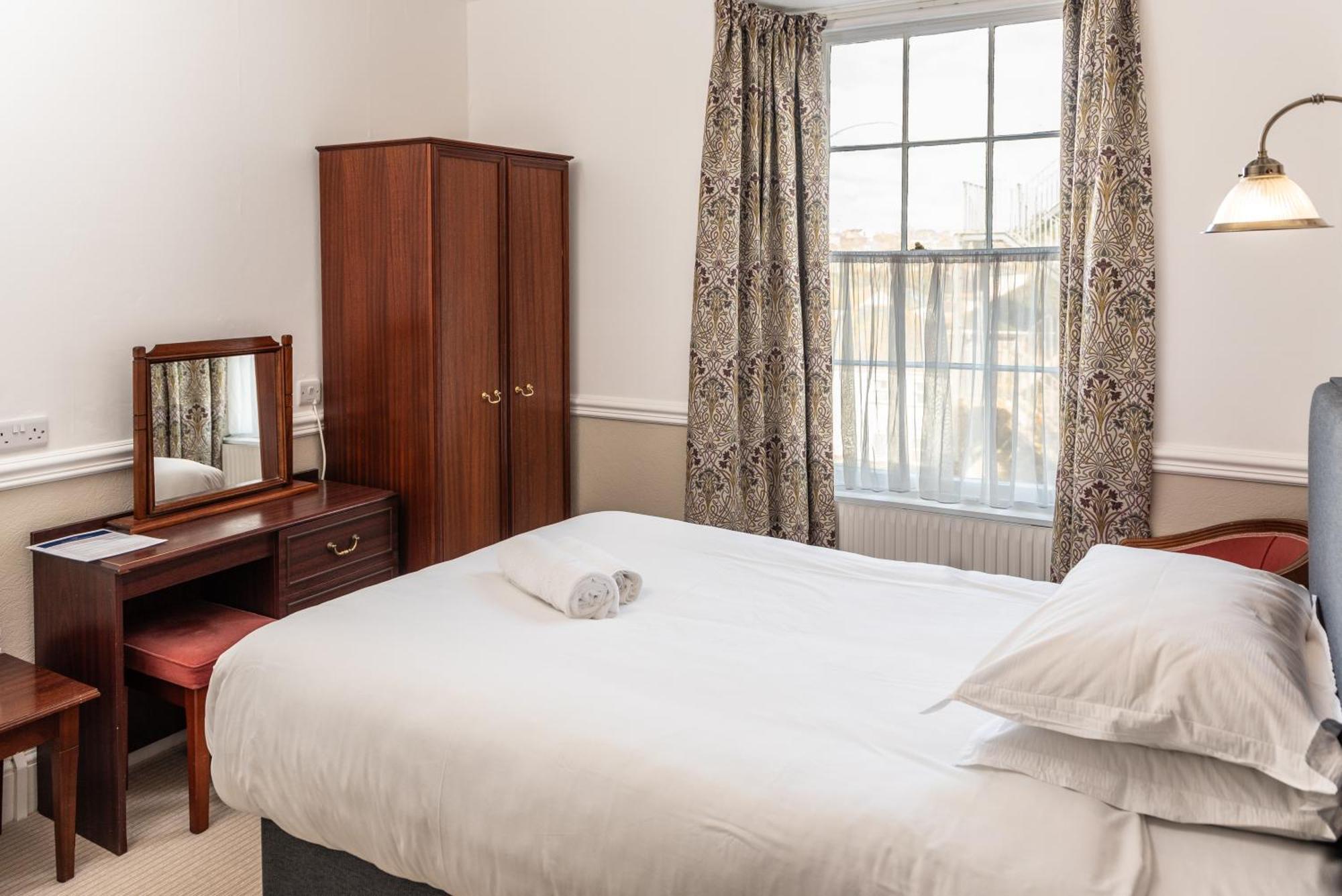 The Queens Hotel Penzance Extérieur photo